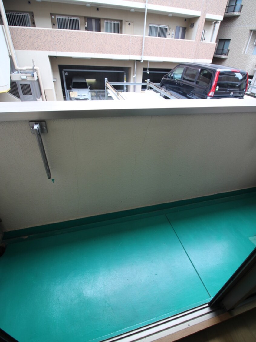 ベランダ・バルコニー ｲﾝｸﾞﾗﾝﾄﾞｱｳﾞｪﾆｭ-10番館