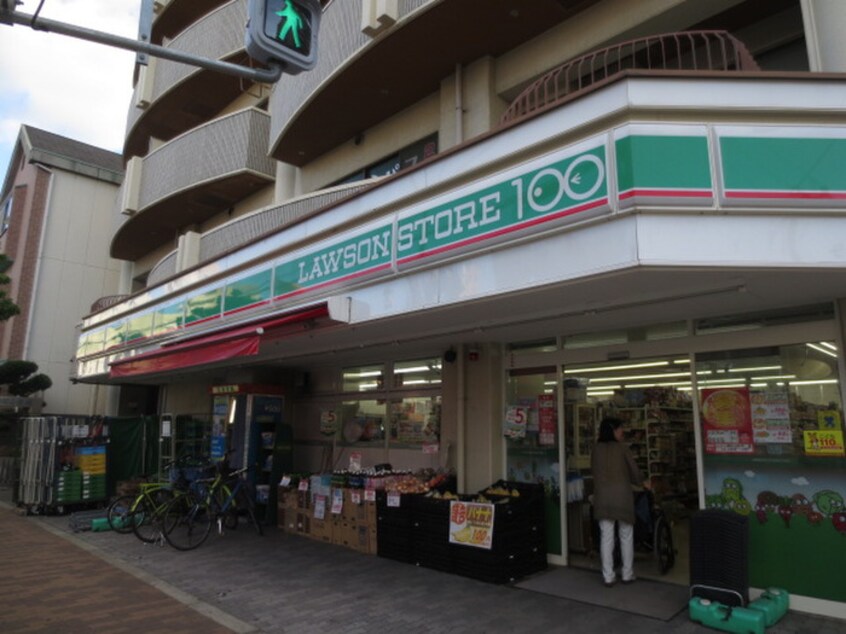 ローソンストア100(コンビニ)まで160m ｲﾝｸﾞﾗﾝﾄﾞｱｳﾞｪﾆｭ-10番館