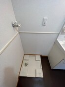 洗濯機置場 メゾン　ミニヨン