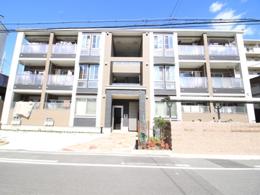 外観写真 ウィステリアⅢ