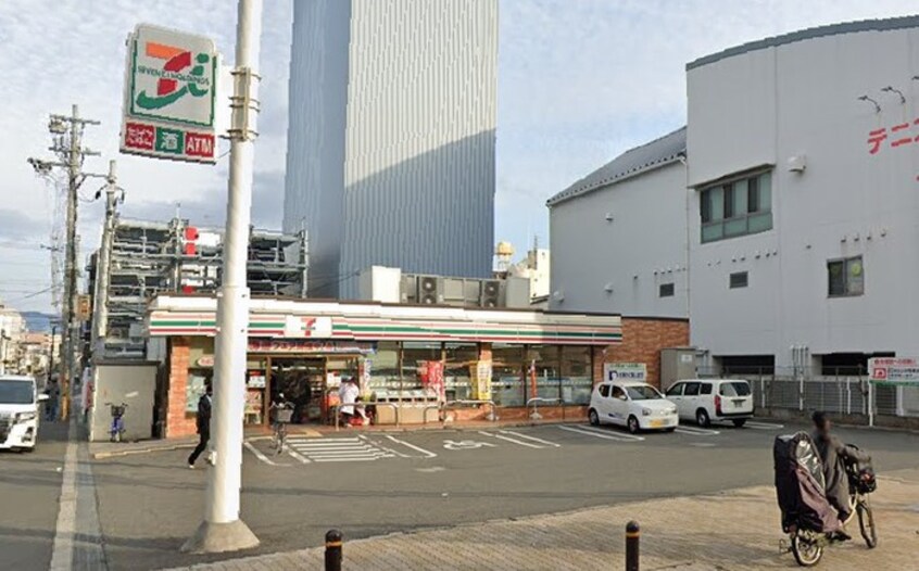 セブンイレブン 大阪諏訪4丁目店(コンビニ)まで220m ウィステリアⅢ