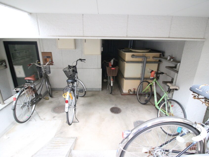 駐輪場 シャンテ