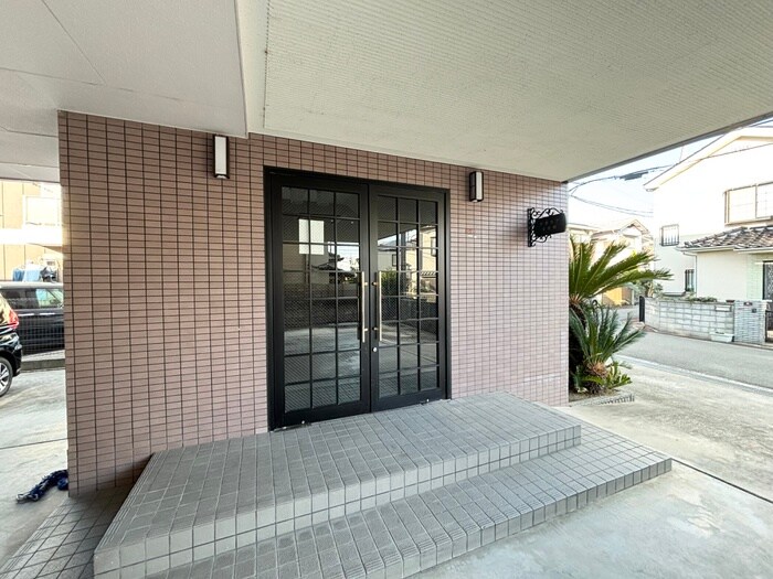 エントランス部分 アゼリア２号館