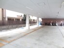 駐車場 アゼリア２号館