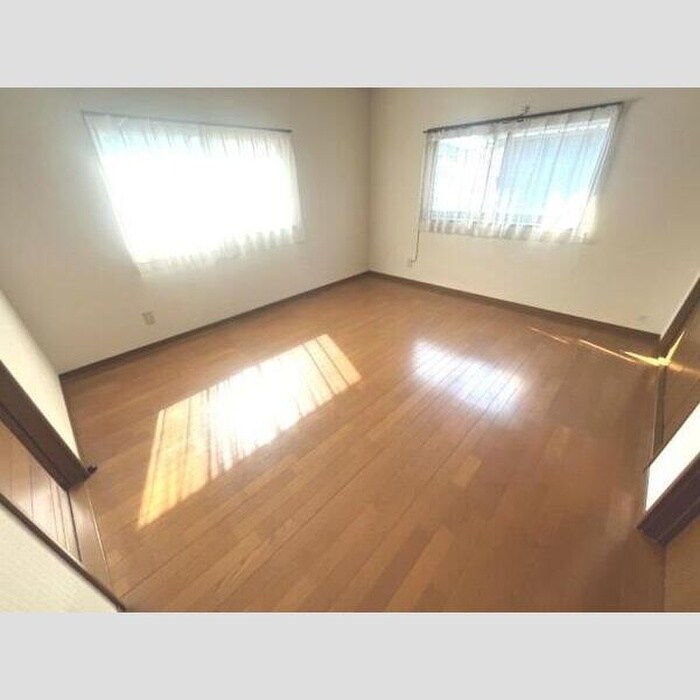 居室 平岡町一色戸建