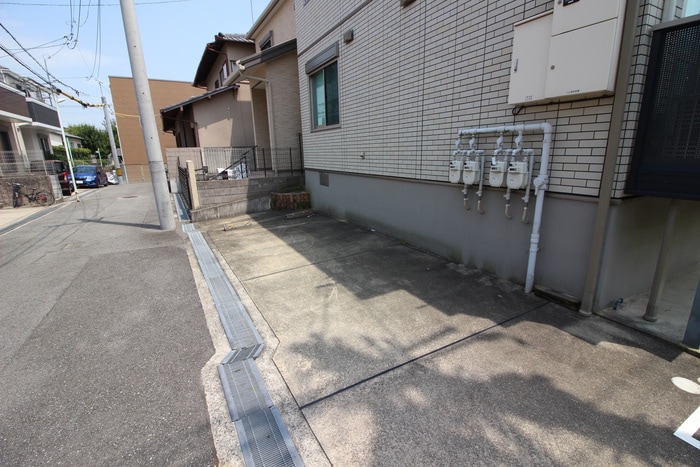 駐車場 ＭｉｒａＢｅｌｌ