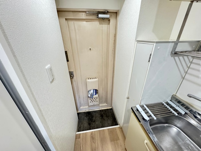 玄関 Osaka Parkland Inc.