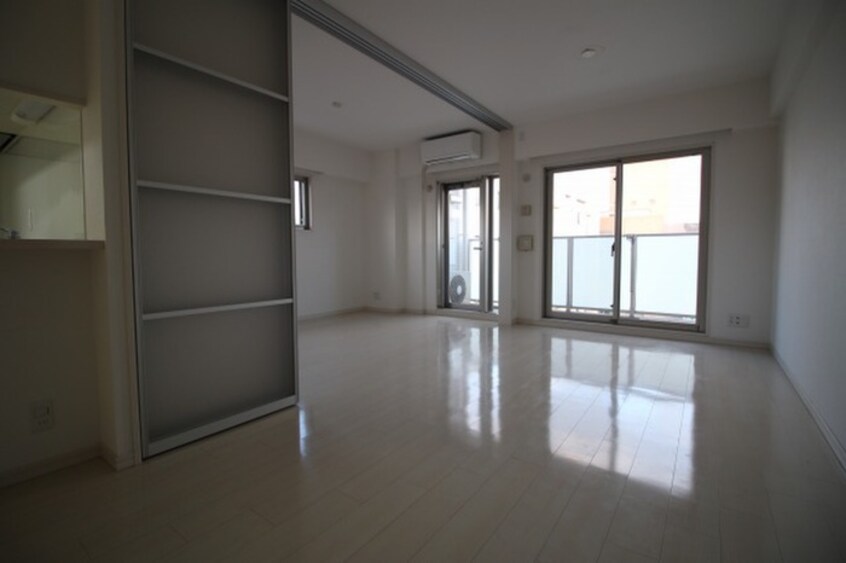 居室 ルーシア烏丸御池（１１０３）