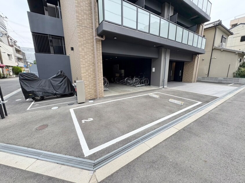 駐車場 ﾌｫｰﾘｱﾗｲｽﾞ弁天町ｸﾛｽ(1203)