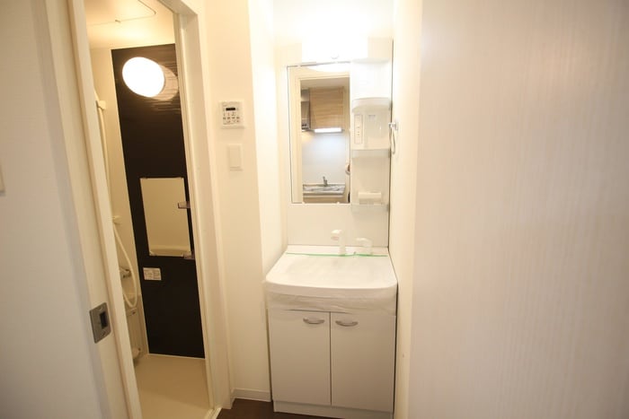 洗面 ﾌｫｰﾘｱﾗｲｽﾞ弁天町ｸﾛｽ(1203)