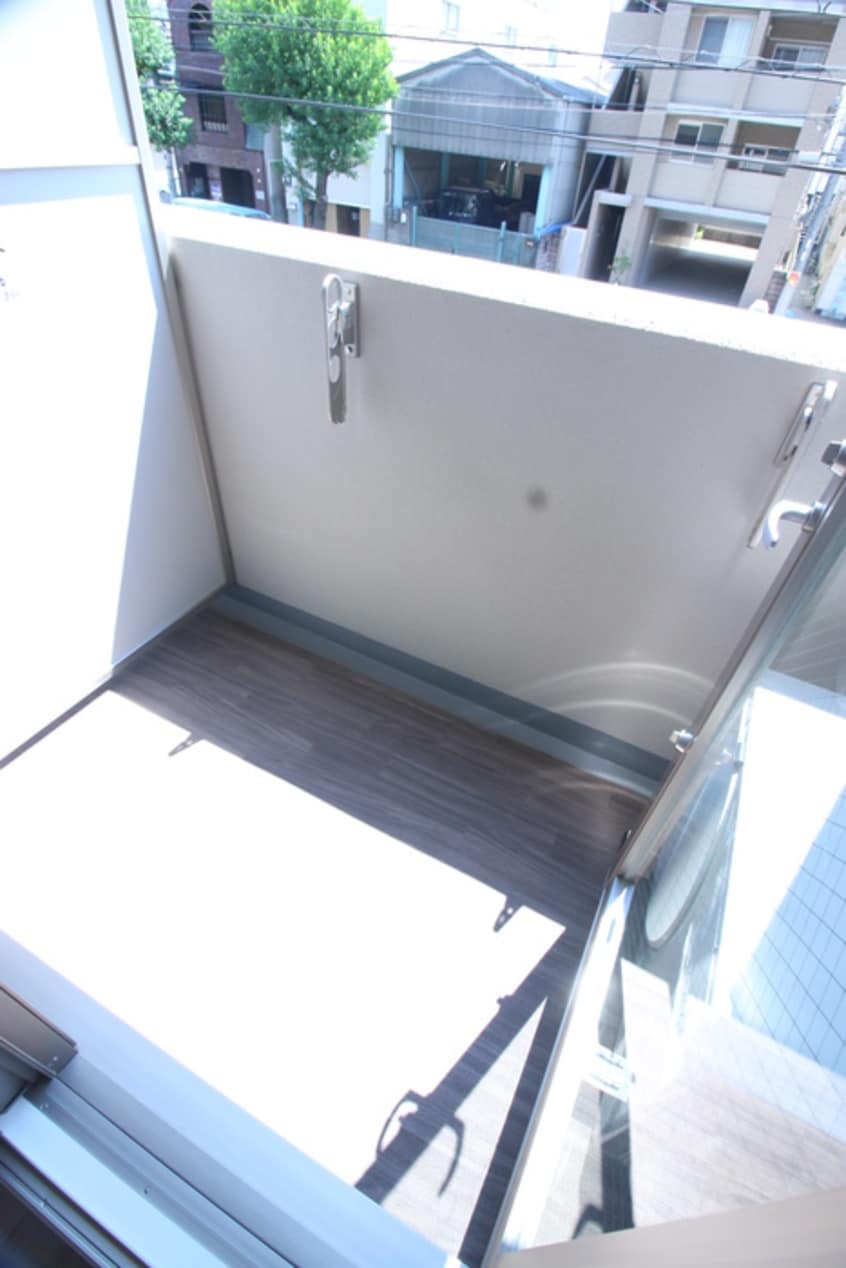 ベランダ・バルコニー ﾚｼﾞｭｰﾙｱｯｼｭOSAKAﾃﾞｲﾌｨｰﾙ（1101）