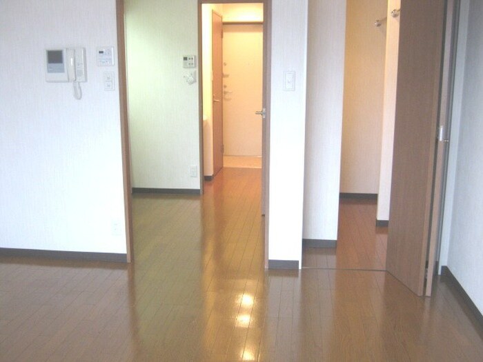 内観写真 フローライト蛍池