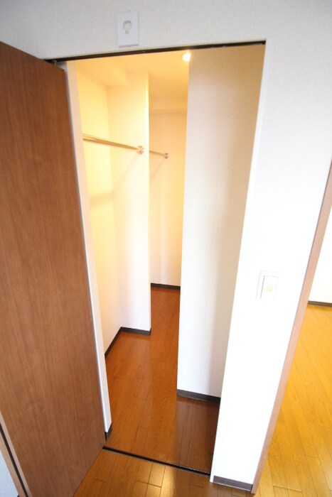 収納 フローライト蛍池