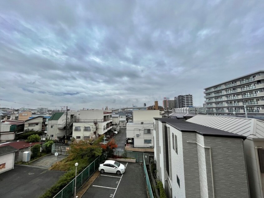 室内からの展望 フローライト蛍池