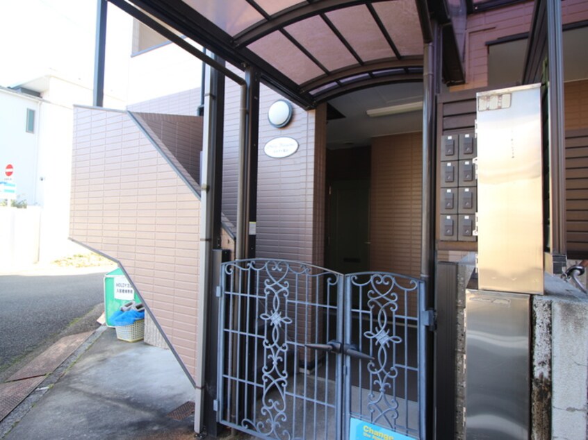 エントランス部分 ＨＯＬＤＹ北山