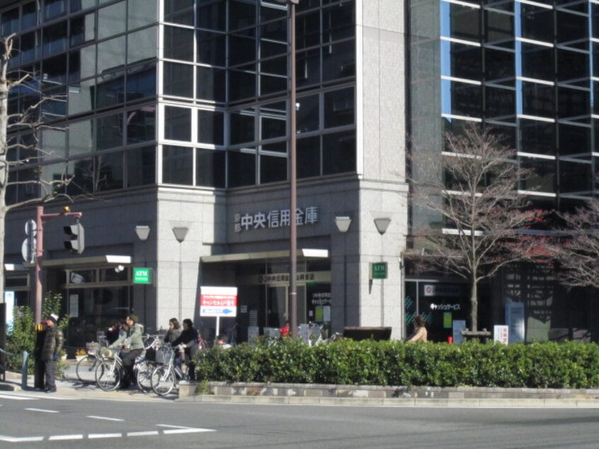 京都中央信用銀行(銀行)まで350m サンクラ－ジュ山科駅前