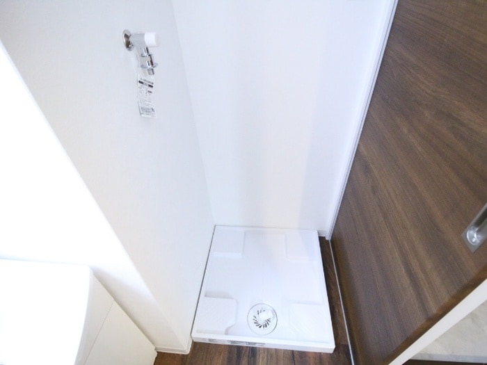 洗濯機置場 V-ランコントル吹田