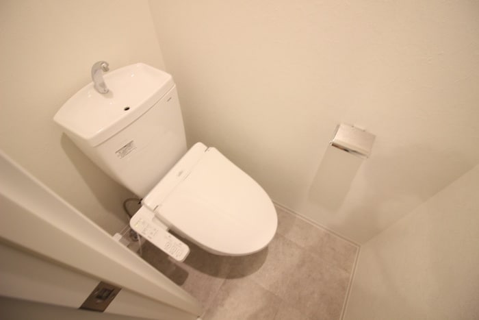 トイレ ウインズコート桜塚