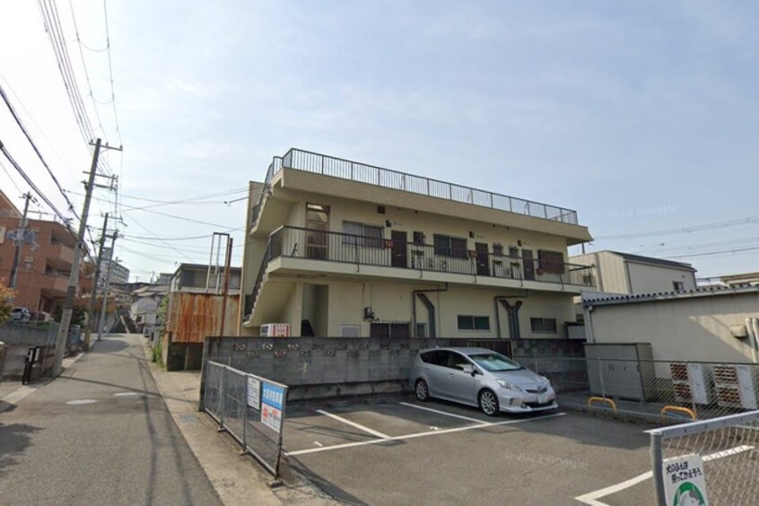 駐車場 伊勢田マンション