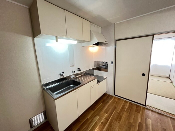 キッチン メゾンド－ル青葉