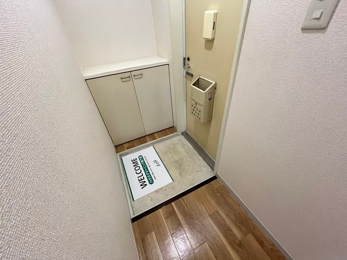 玄関 メゾンド－ル青葉