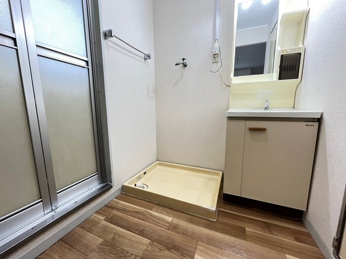 洗濯機置場 メゾンド－ル青葉