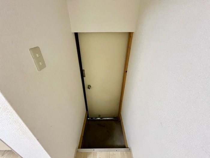 玄関 寺口ハイツ