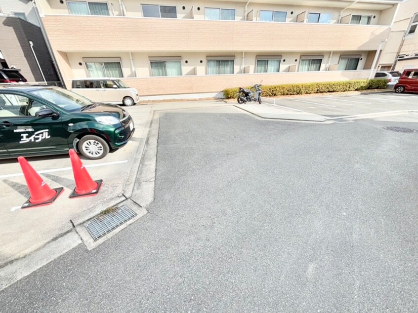 駐車場 マンショングレース