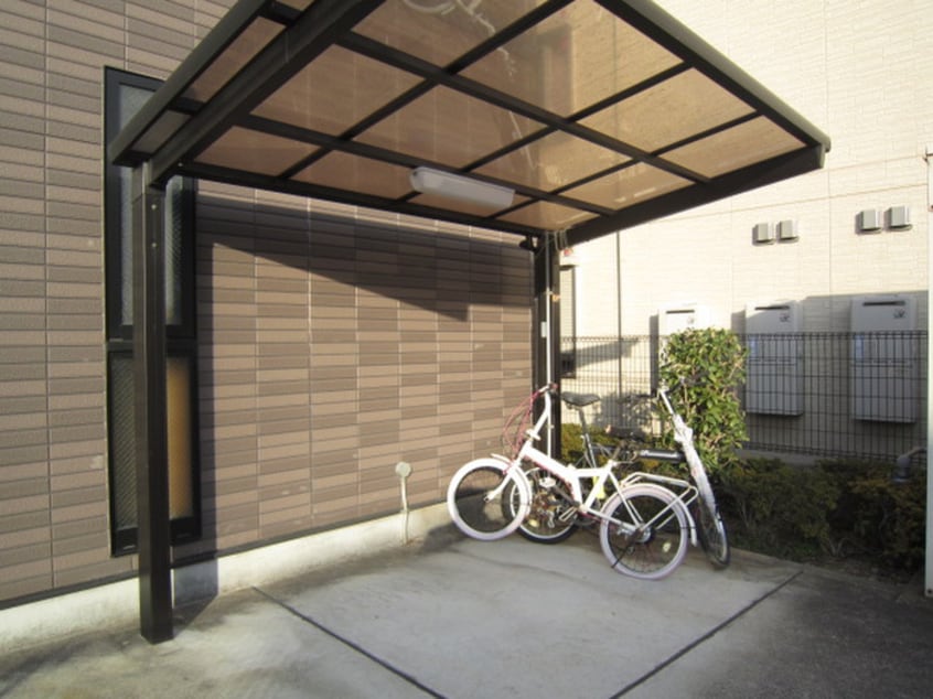 駐輪場 アンプル－ルクラ－ジュ別府