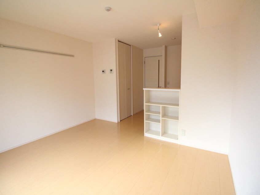 居室 ロ－ズコ－ト芦屋