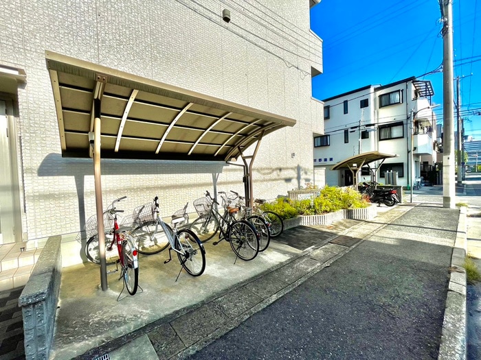 駐輪場 ロ－ズコ－ト芦屋