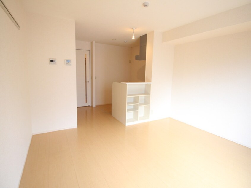 居室 ロ－ズコ－ト芦屋