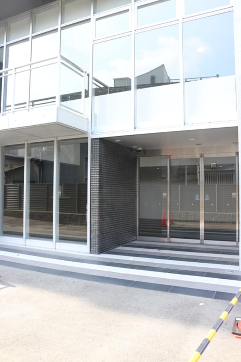 エントランス部分 ｴｽﾃﾑｺｰﾄ梅田・天神橋Ⅲｱｳﾞｧﾝﾃ