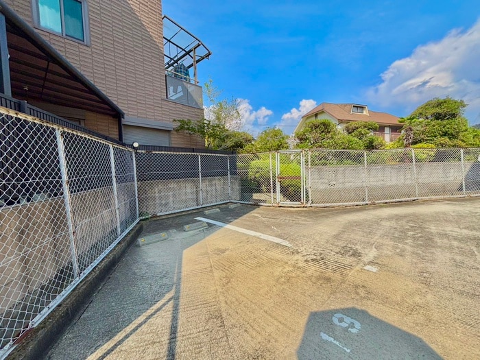 駐車場 ハイツ中村