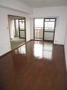 居室 デセンテ上新庄