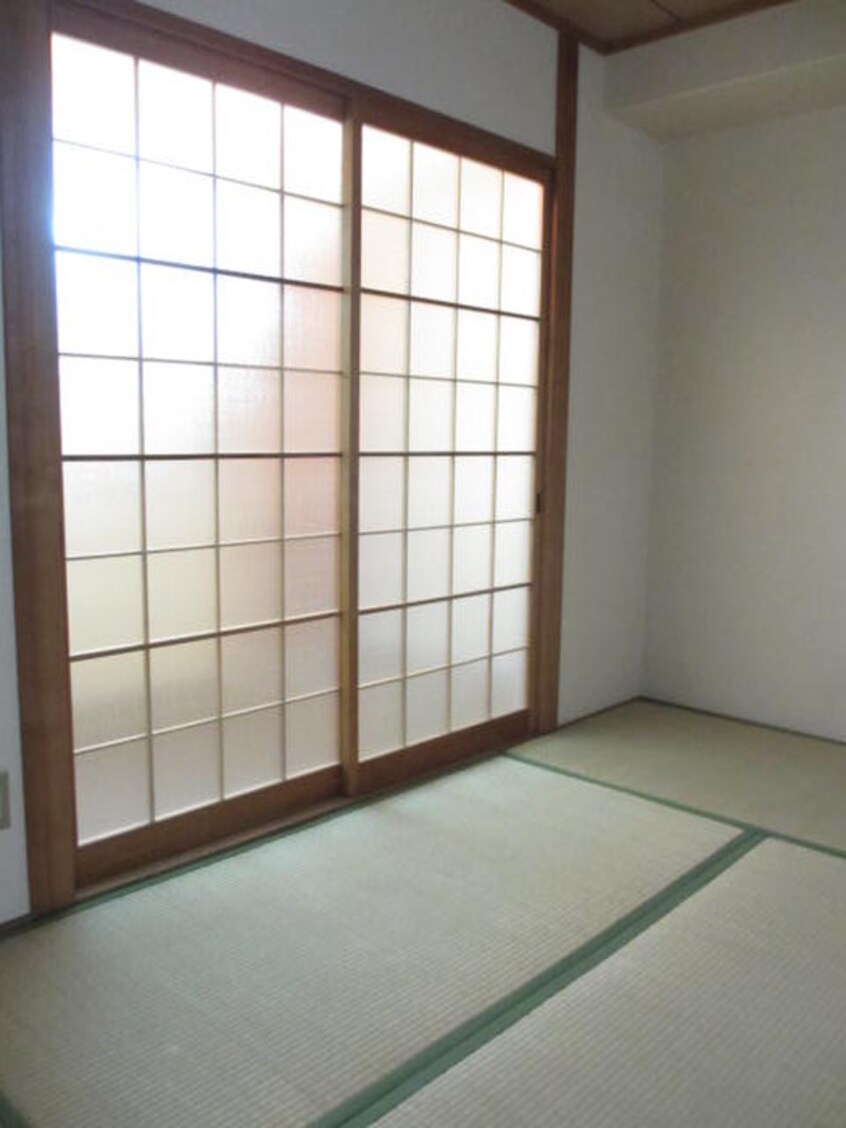 居室 ホワイトシティ平野