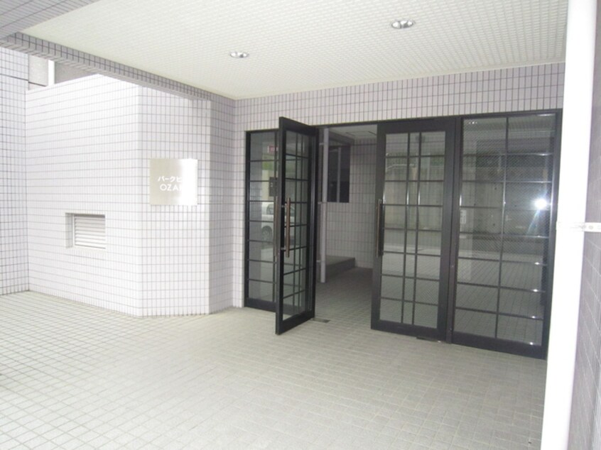 エントランス部分 プルミエ－ル春日丘