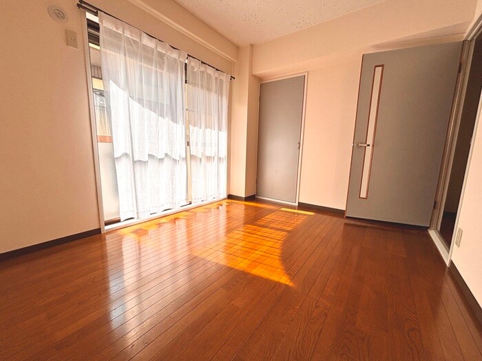 居室 プルミエ－ル春日丘