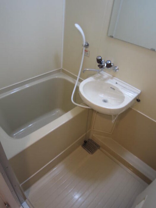 バス／シャワールーム等 ハイツマエカワ