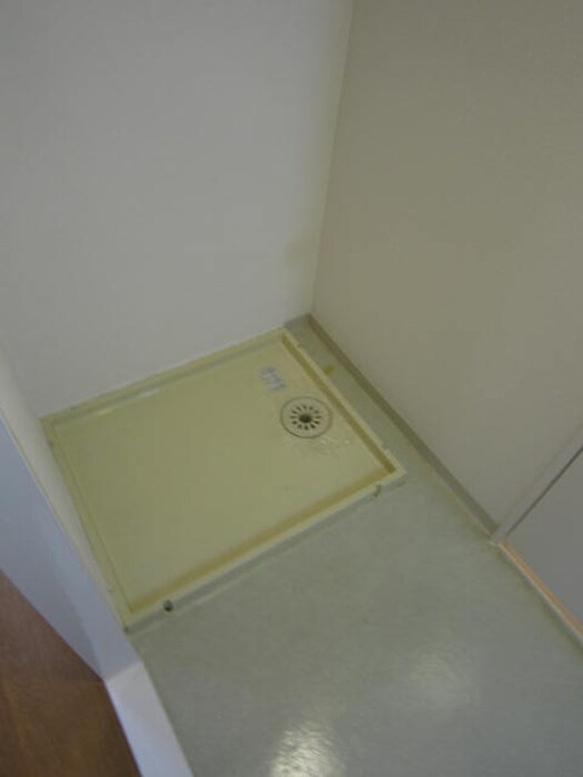 洗濯機置場 ハイツマエカワ