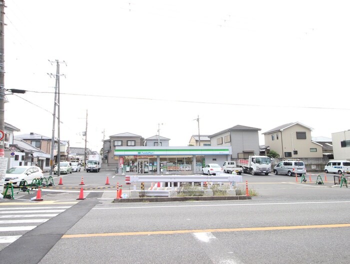 ファミリーマート(コンビニ)まで430m 仮)クリエオーレ南上町