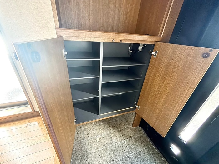 靴箱 薬師神氏貸家