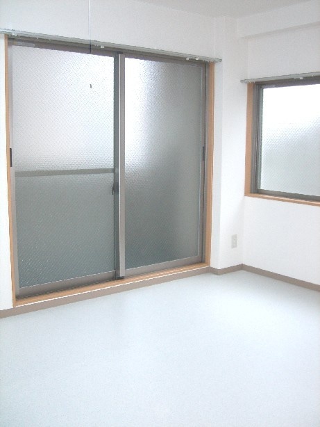 居室 エスタシオンデ・山科三品