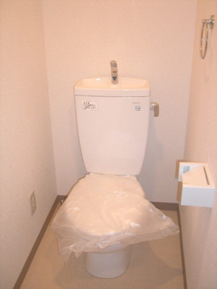 トイレ エスタシオンデ・山科三品