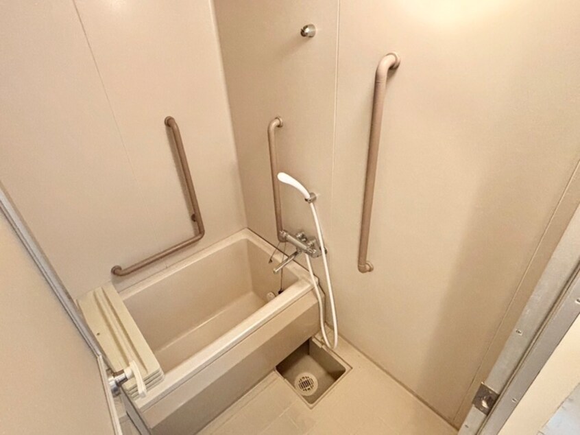 バス／シャワールーム等 オ－クヒルズ山口