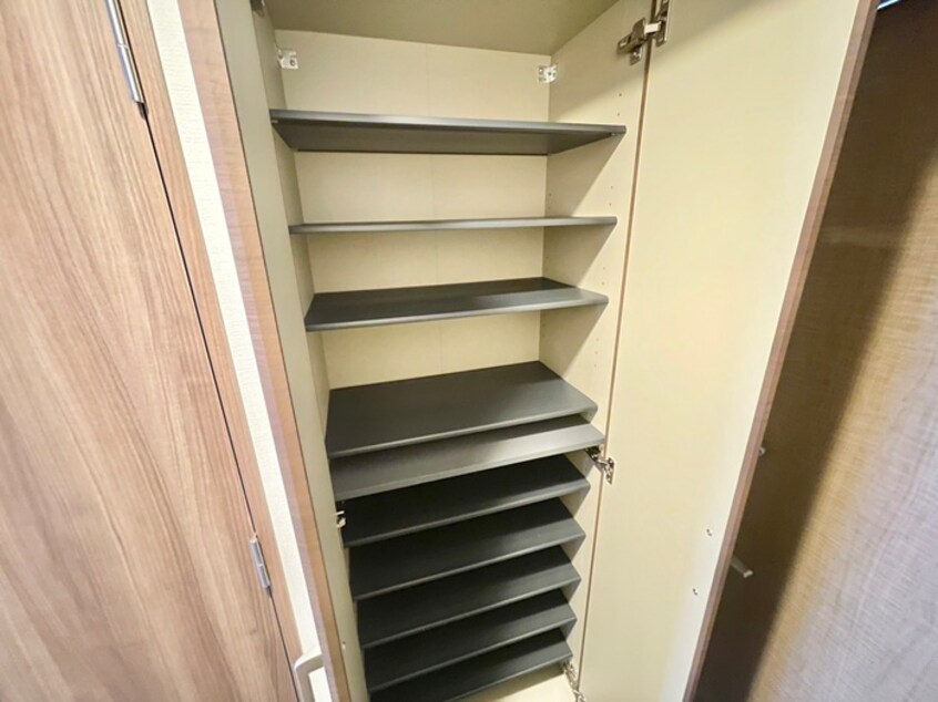 靴箱 レクシア堺東