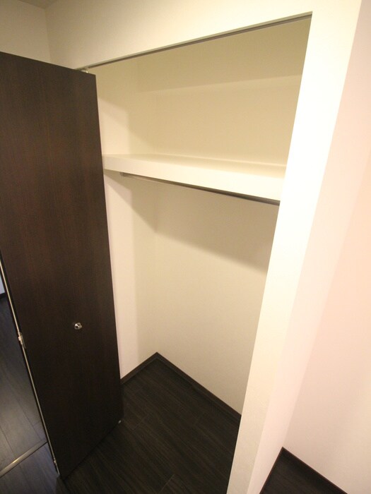 収納 アルグラッド梅田ＷＥＳＴ