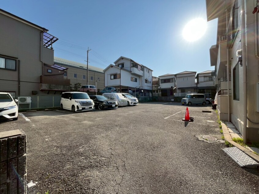 駐車場 スマイルFMINOO