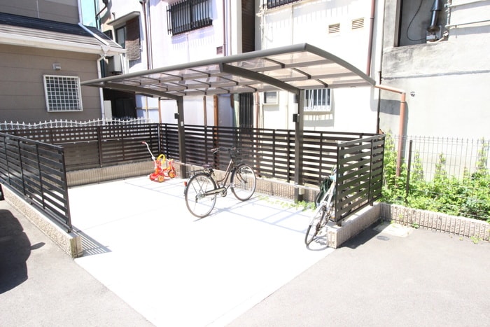 駐輪場 フォースクエアー