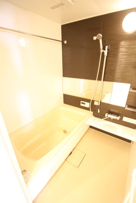 バス／シャワールーム等 フォースクエアー